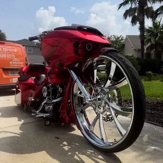 Slick Shine Instagram post: This custom built Harley Davidson received the Slick Shine treatment today 🤌🏻🔥
